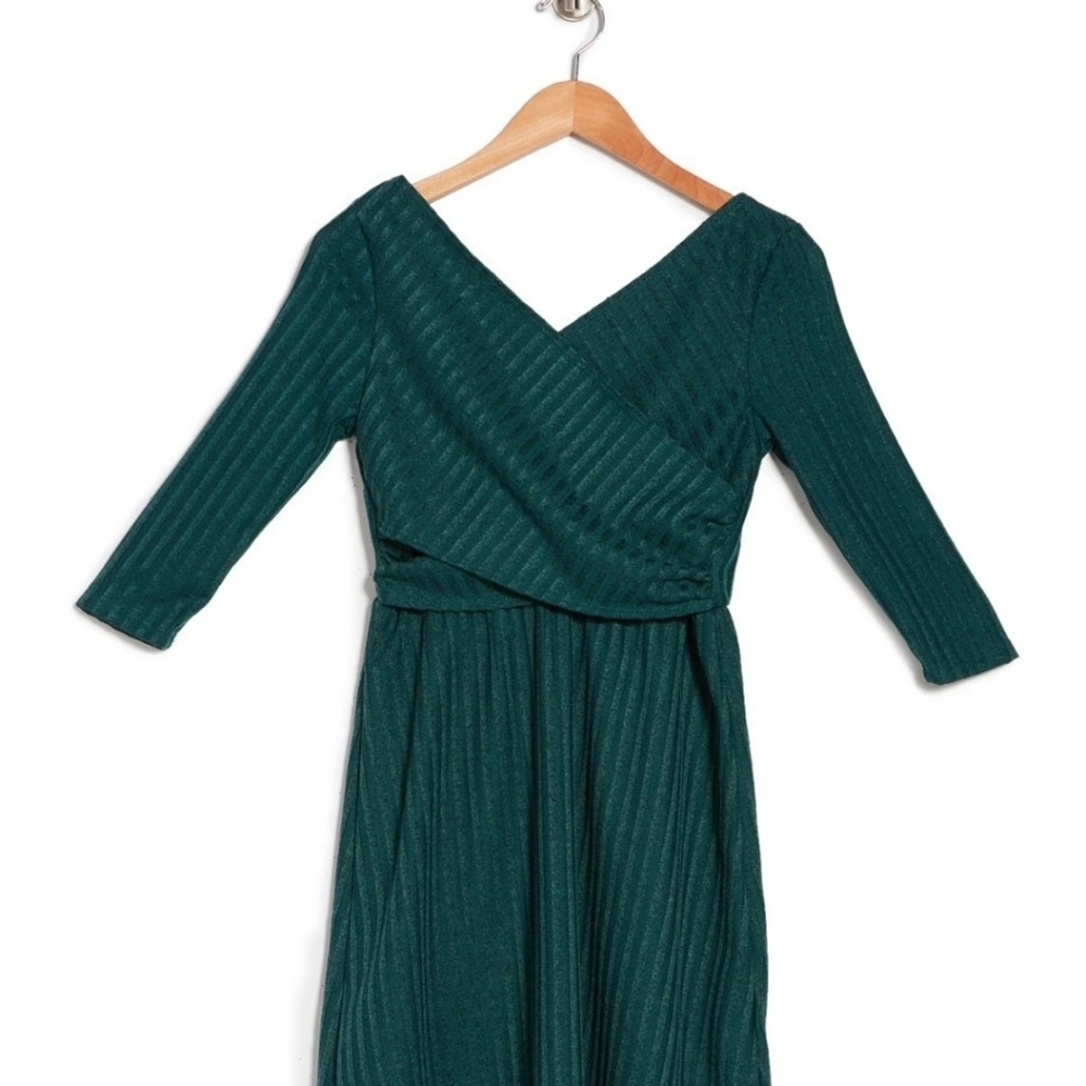 Dress - Picture 2 of 4